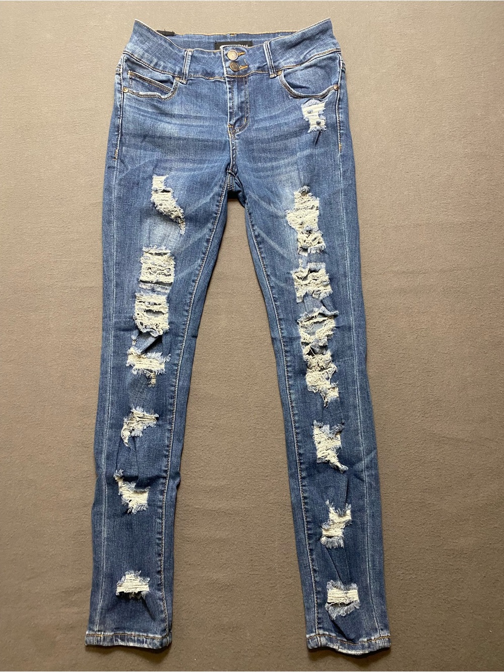 Almost Famous Size 5 Women’s Distressed Blue Skinny Jeans
